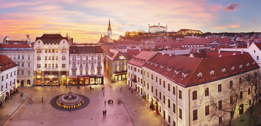 APLEND CITY Hotel Perugia Bratislava Buitenkant foto