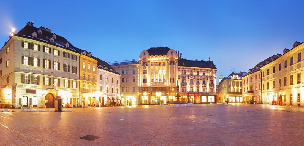 APLEND CITY Hotel Perugia Bratislava Buitenkant foto